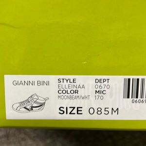 Gianni Bini athletic shoe